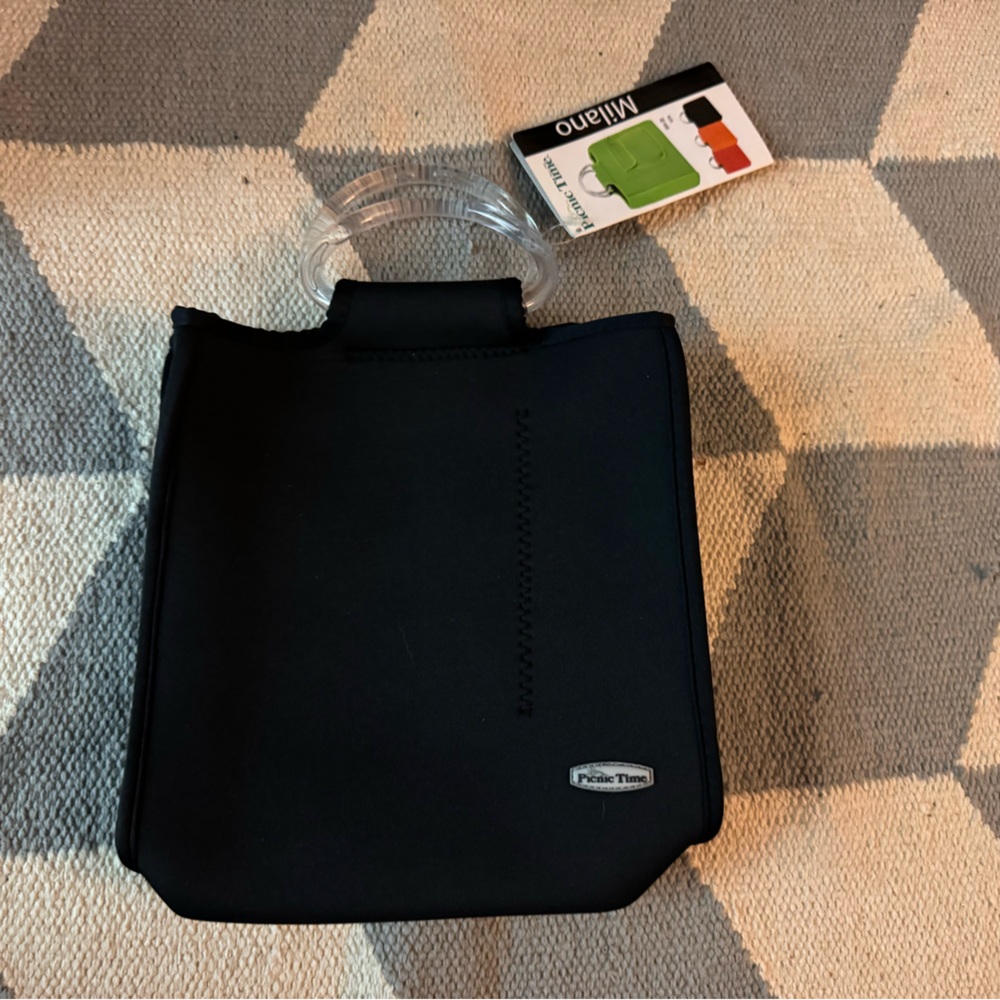 NWT picnic time Black Insulated Lunch Bag